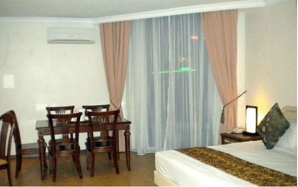 Regal Court Hotel Kuching Pokoj fotografie